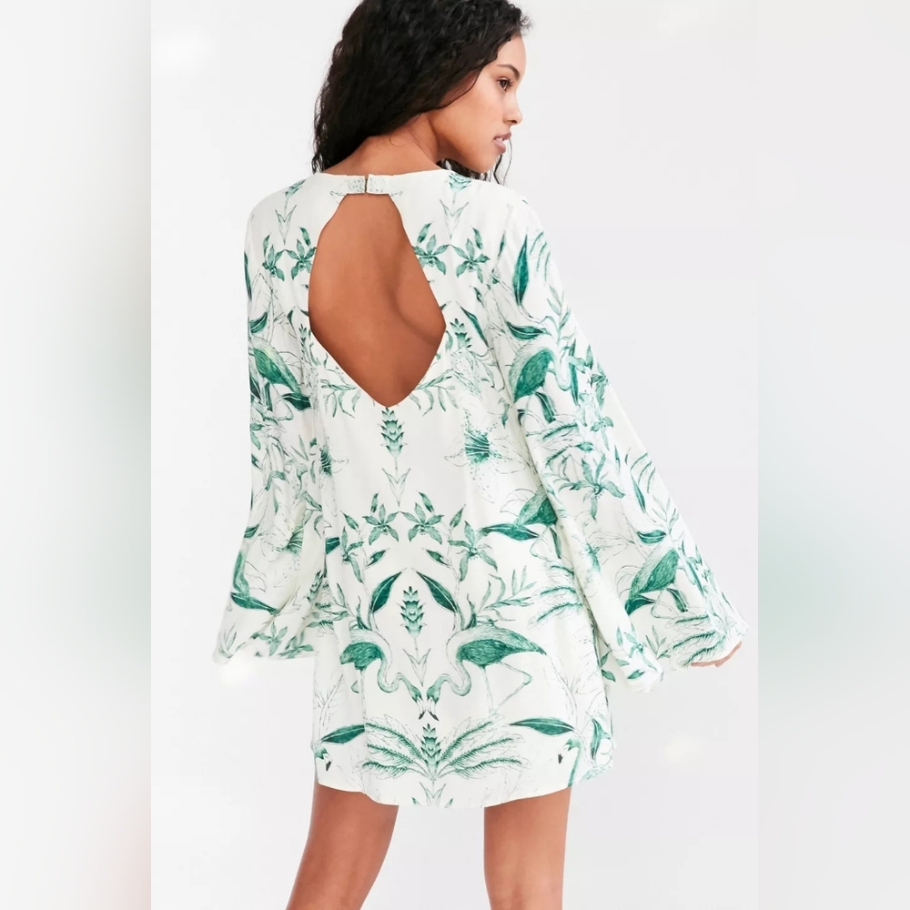 Urban Outfitters Kimchi Blue Birds Of Paradise Mini Shift Dress Small